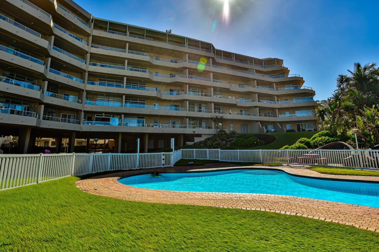 Sands Beach Breaks Beach Front Ballito Exterior photo