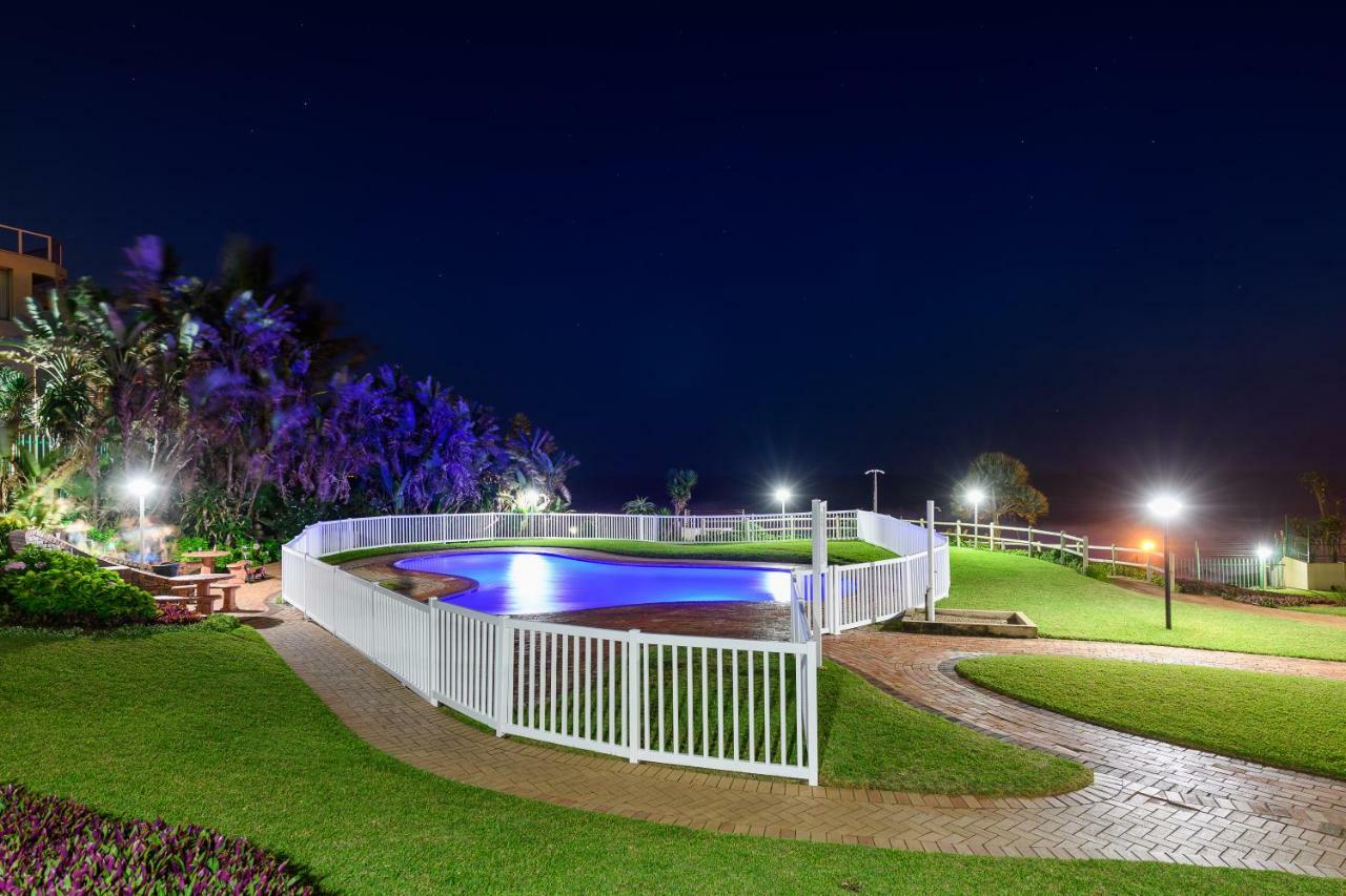 Sands Beach Breaks Beach Front Ballito Exterior photo